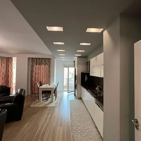 Apartament Gjini